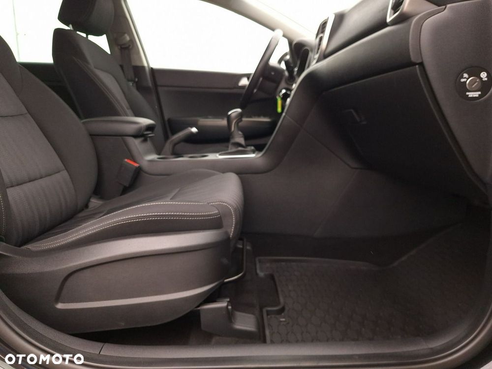Kia Sportage 1.6 GDI M 2WD - 33