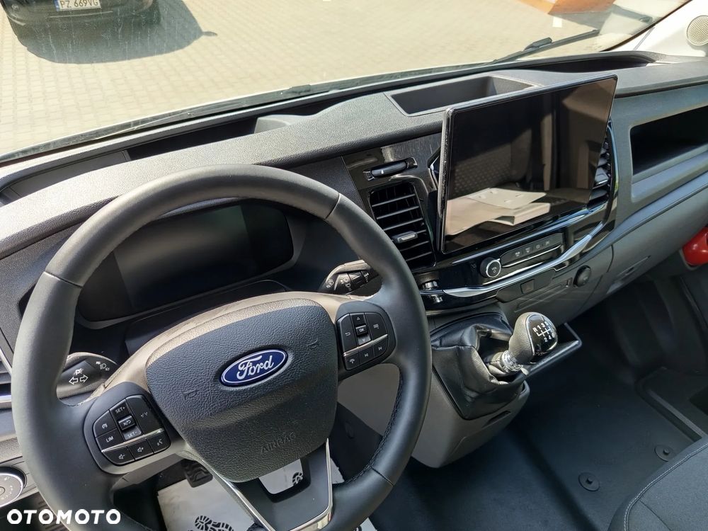 Ford Transit - 11