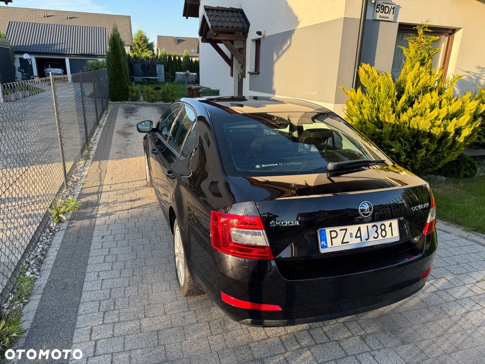 Skoda Octavia 1.4 TSI Style DSG - 4