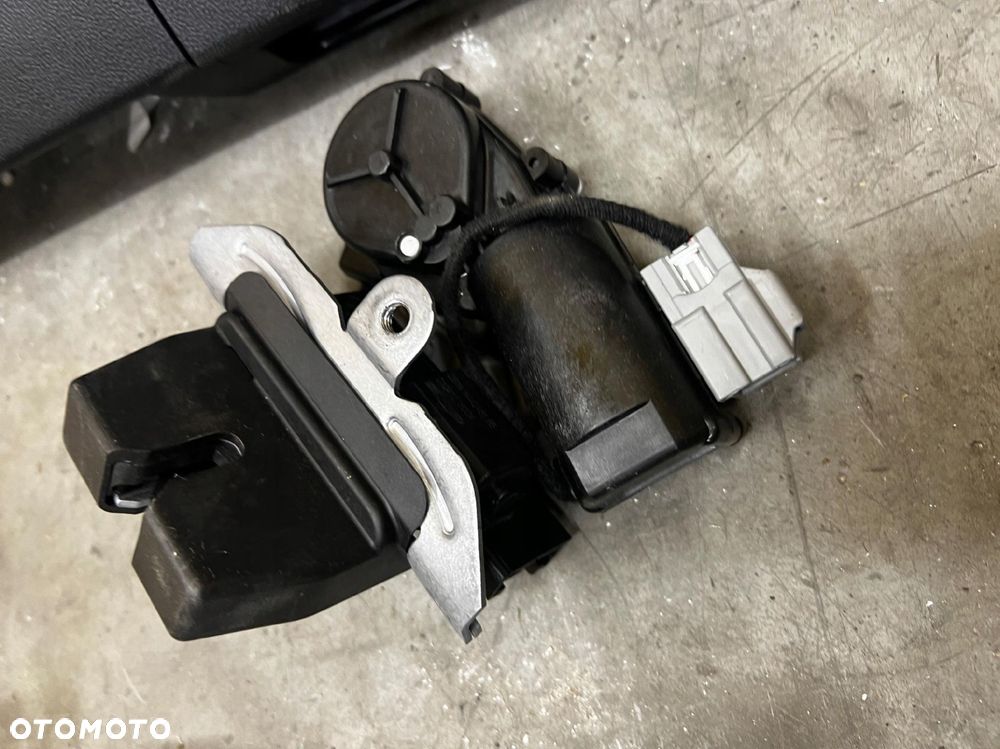 KOMPLET ELEKTRYCZNIE OTWIERANA KLAPA ZAMEK WIĄZKA MODUŁ FORD KUGA MK3 EU - 6