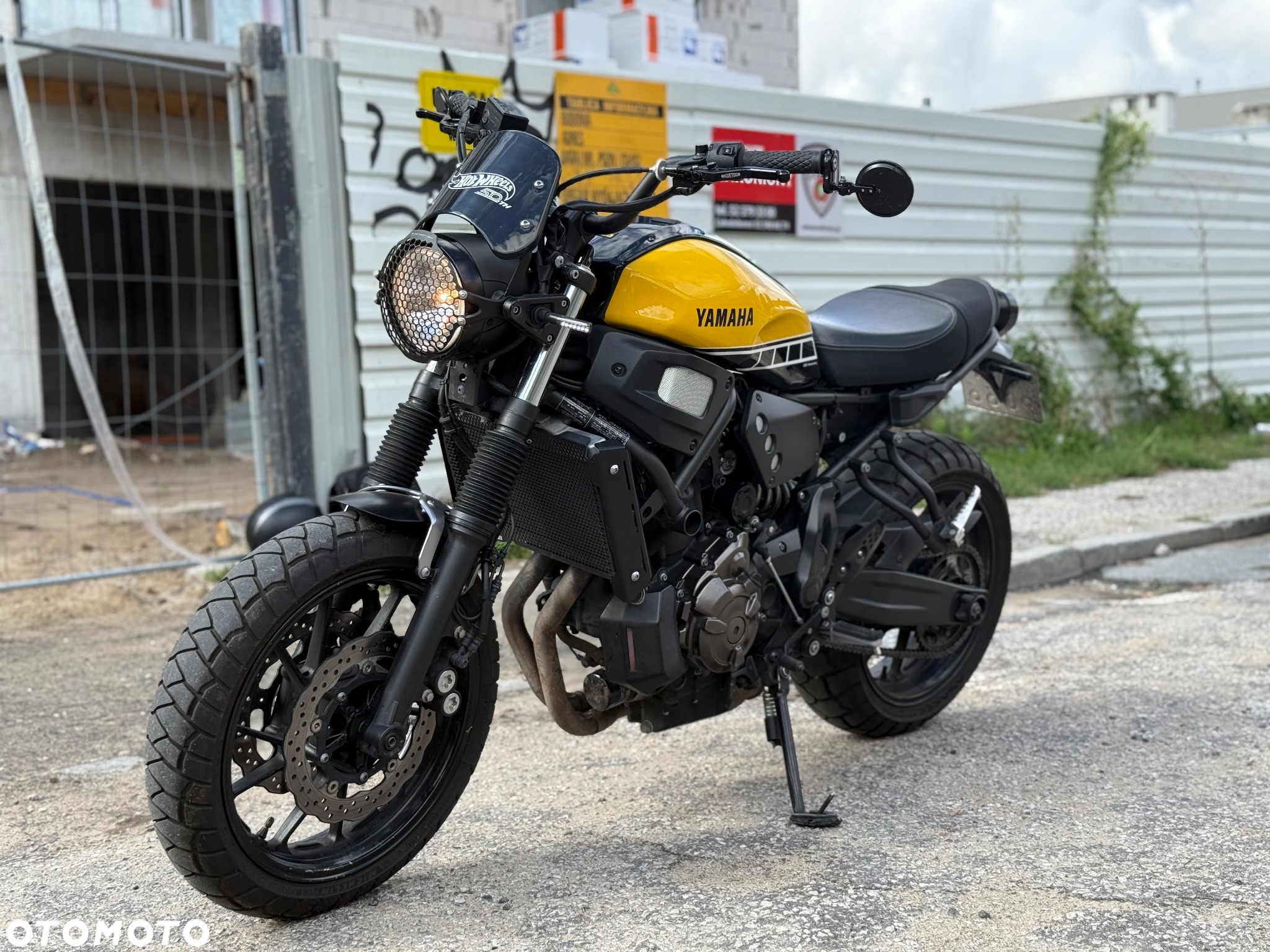 Yamaha XSR - 2
