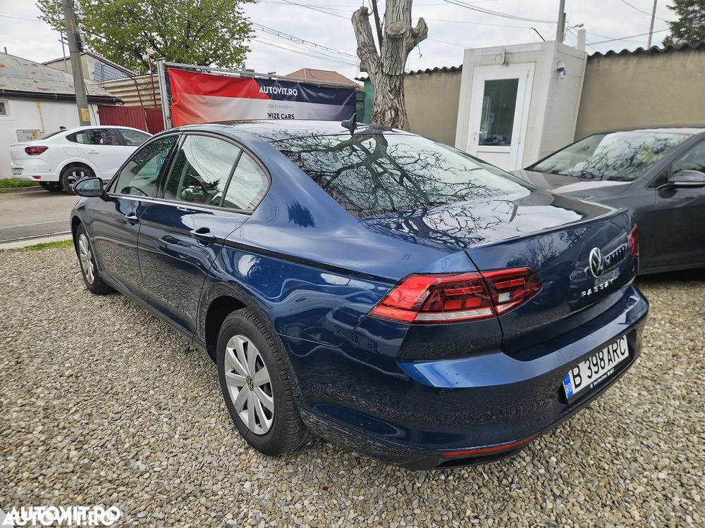 Volkswagen Passat 2.0 TDI Trendline - 2