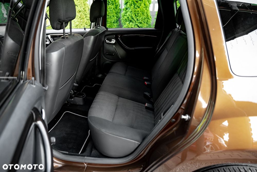 Dacia Duster 1.6 16V 4x4 - 19