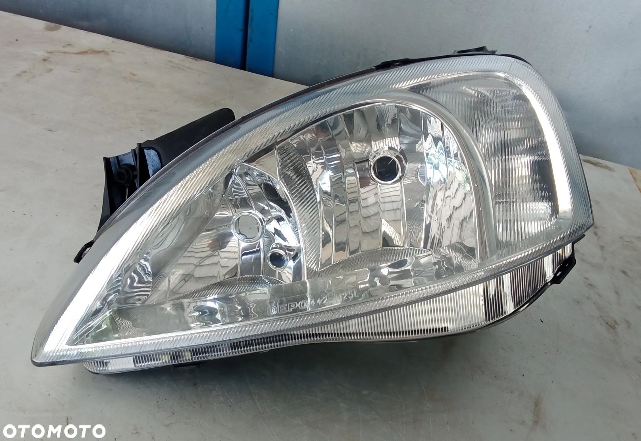 Lampa lewy przód Opel Corsa C - 1