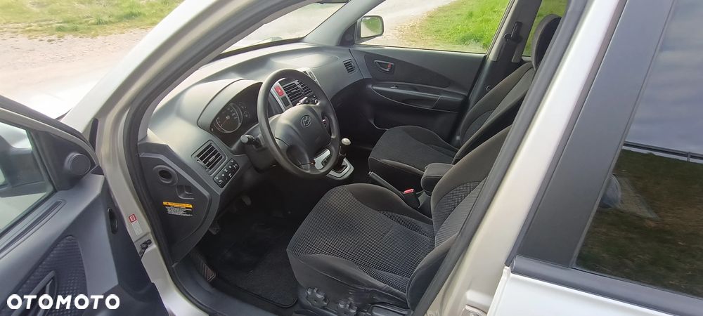 Hyundai Tucson 2.0 4WD GLS - 23