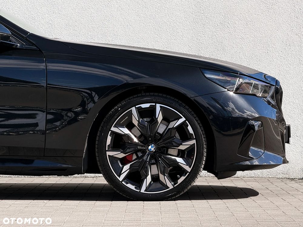 BMW Seria 5 520d xDrive - 11