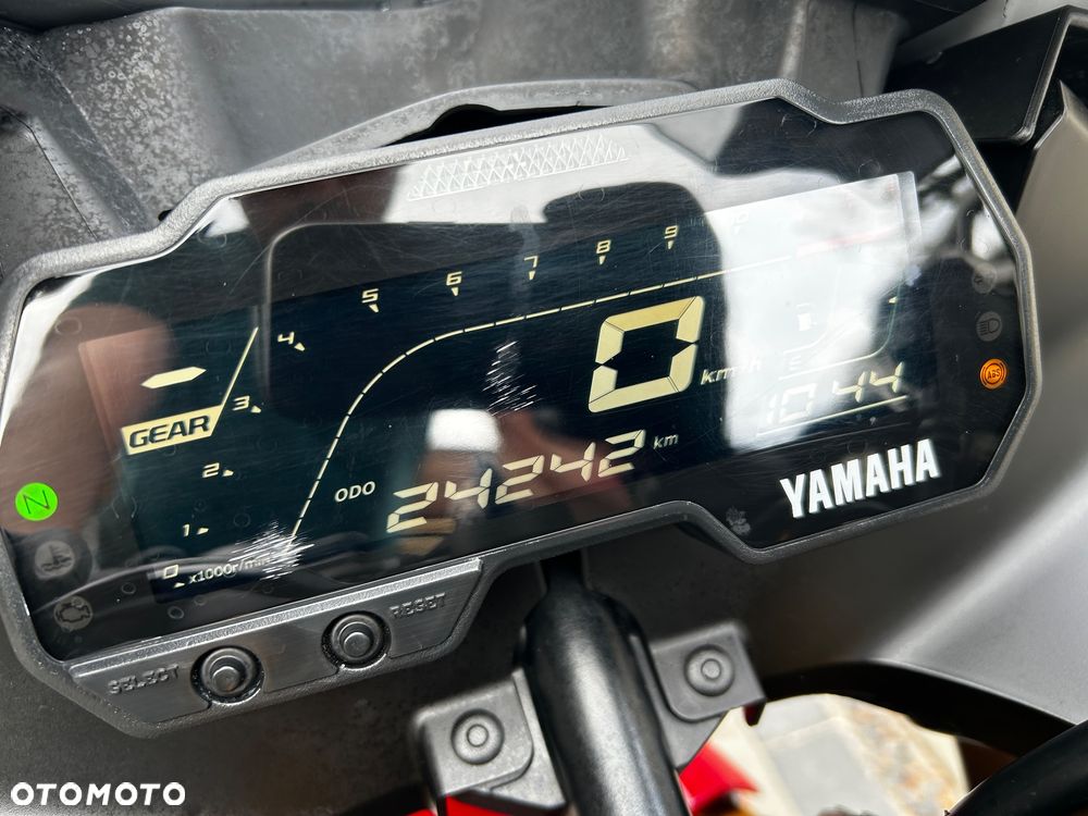 Yamaha YZF - 15