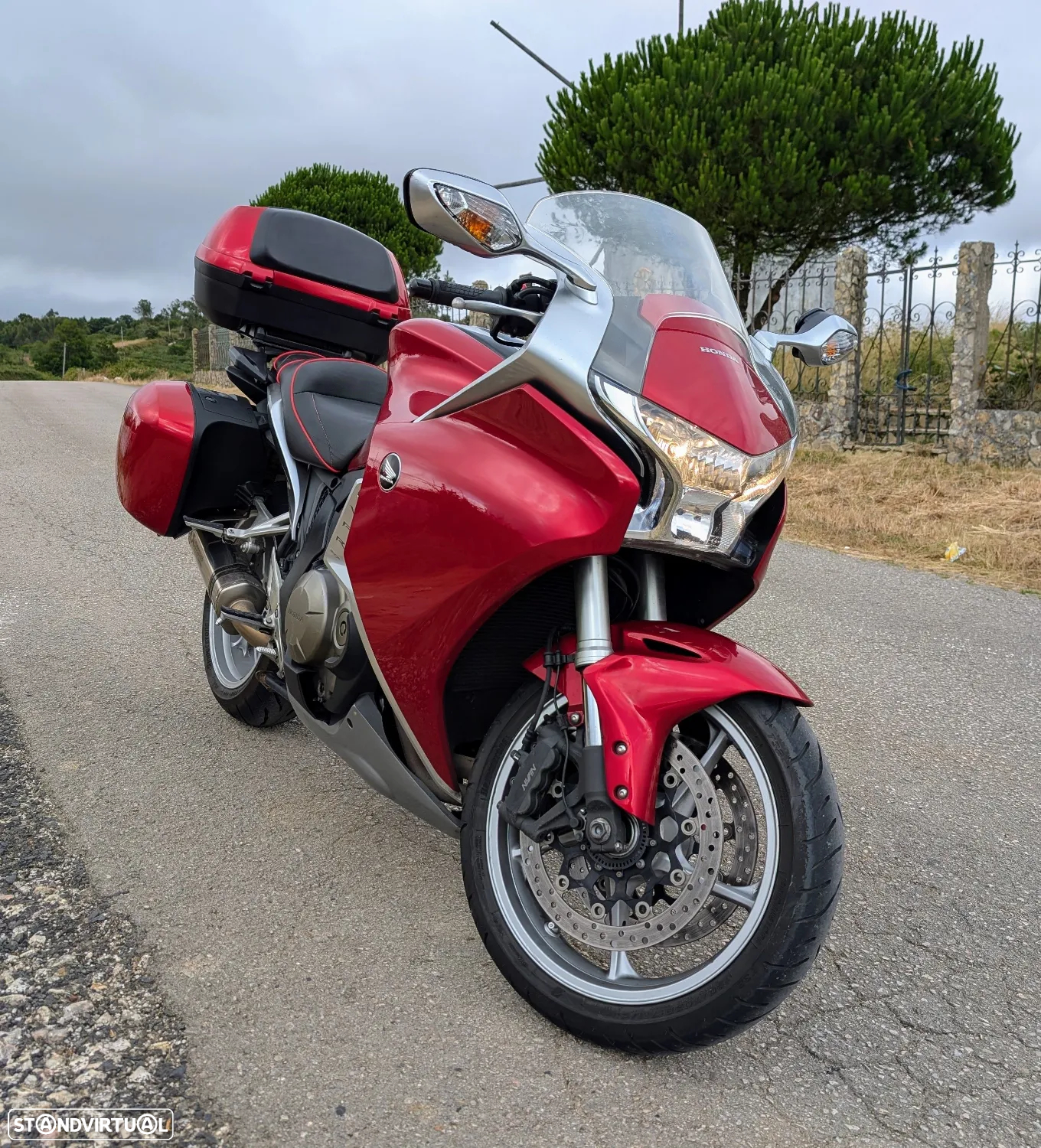 Honda VFR 1200F - 6
