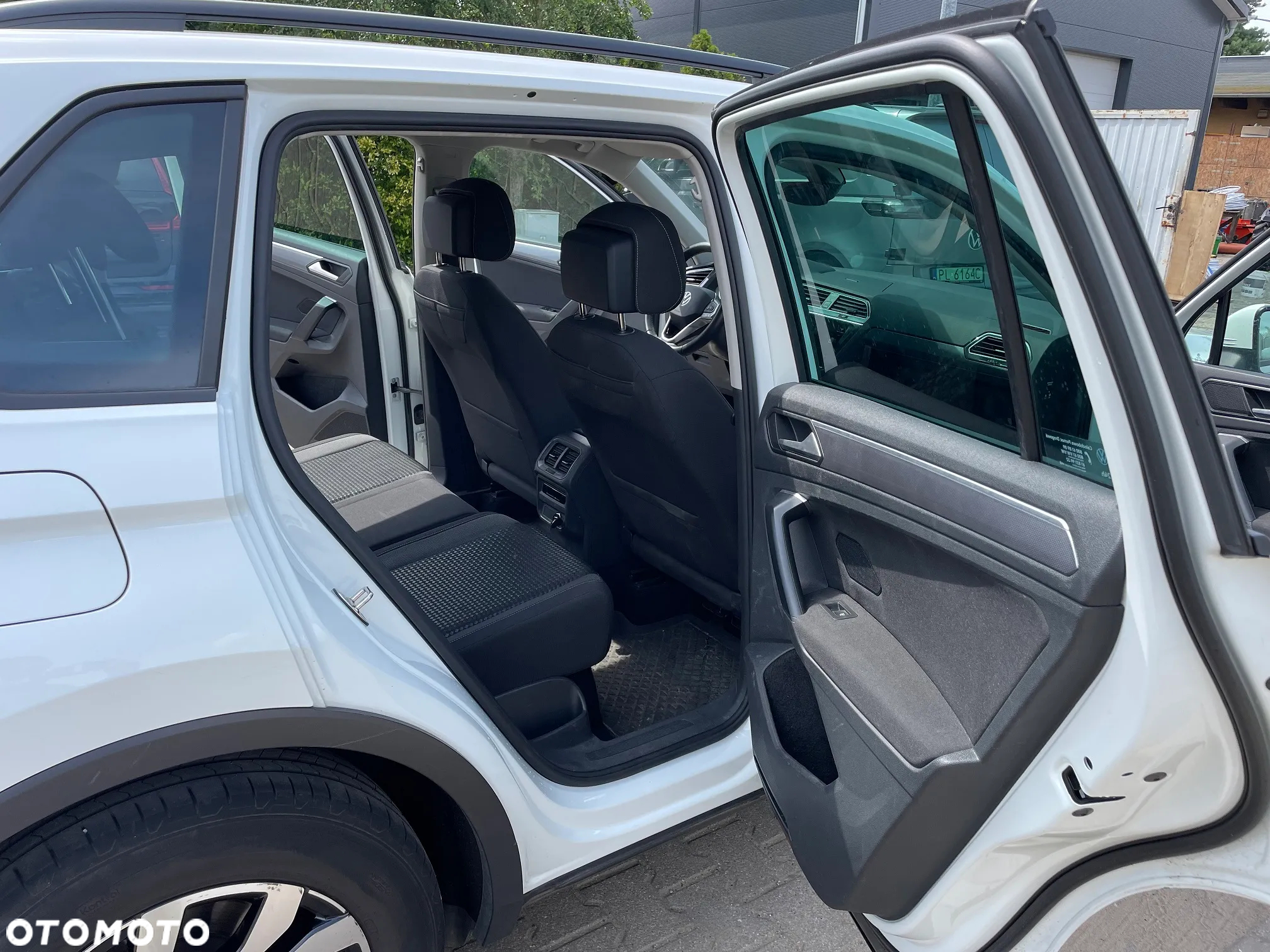 Volkswagen Tiguan - 11