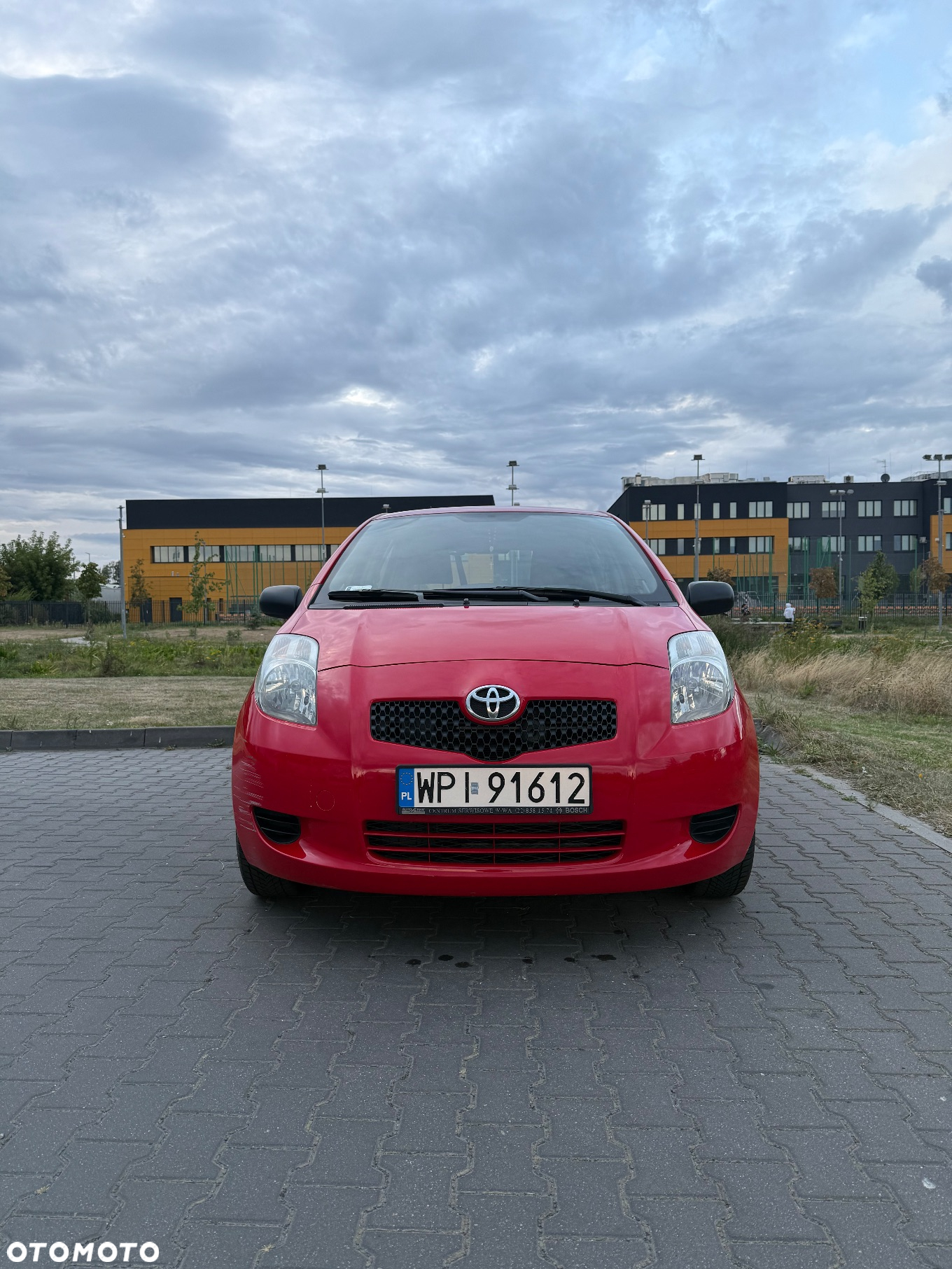 Toyota Yaris 1.3 Luna Premium - 2