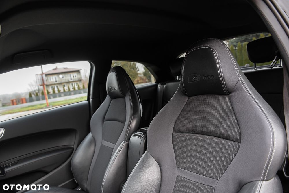 Audi A1 3-drzwiowe 1.4 TFSI S tronic S line edition m S line Sportpaket - 18