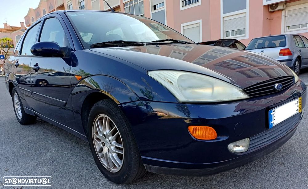 Ford Focus 1.6 Ghia - 1