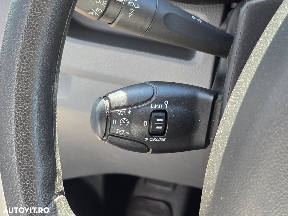 Opel Vivaro 2.0 D L - 17