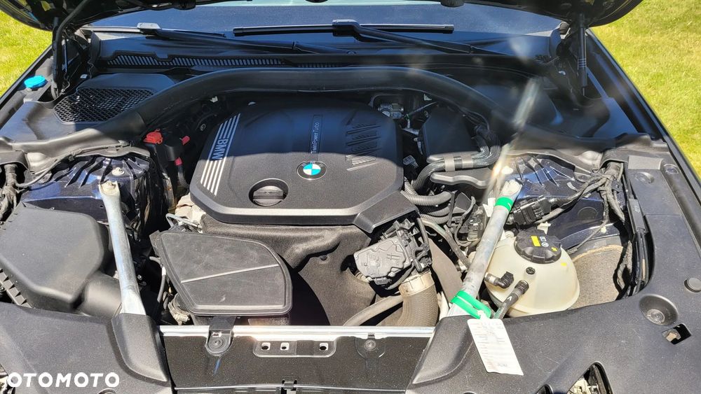 BMW Seria 5 520d xDrive Sport Line - 38