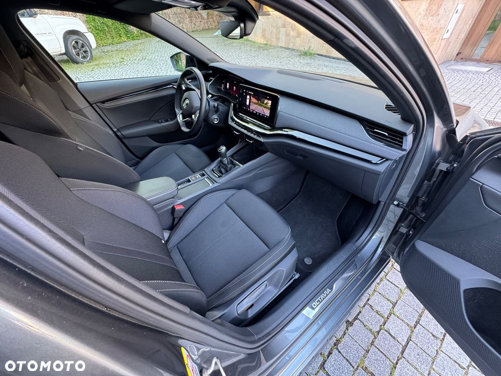 Skoda Octavia 1.5 TSI ACT Sportline - 19