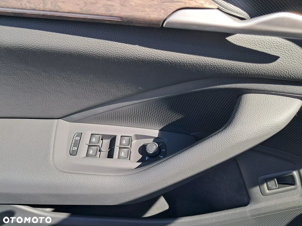 Skoda Superb 2.0 TSI L&K DSG - 26