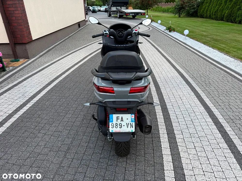 Piaggio MP-3 - 7