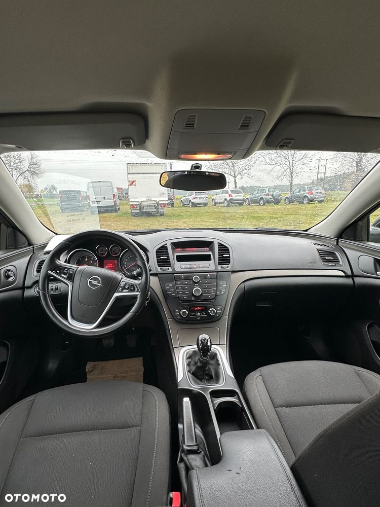Opel Insignia 2.0 CDTI - 9