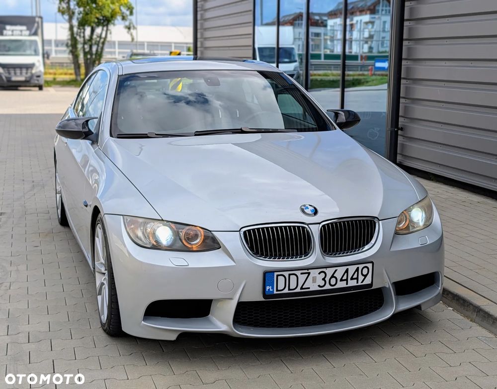 BMW Seria 3 325i M Sport Edition - 10