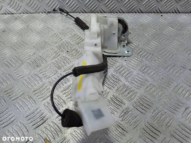 ZAMEK DRZWI PRAWY TYLNY PRZESÓWNY MAZDA 5 - 2