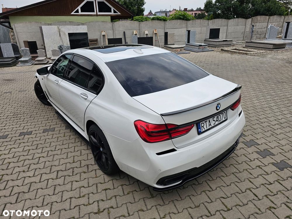 BMW Seria 7 740Li - 8