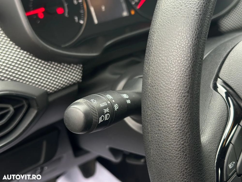 Dacia Logan TCe 90 MT6 Comfort - 13