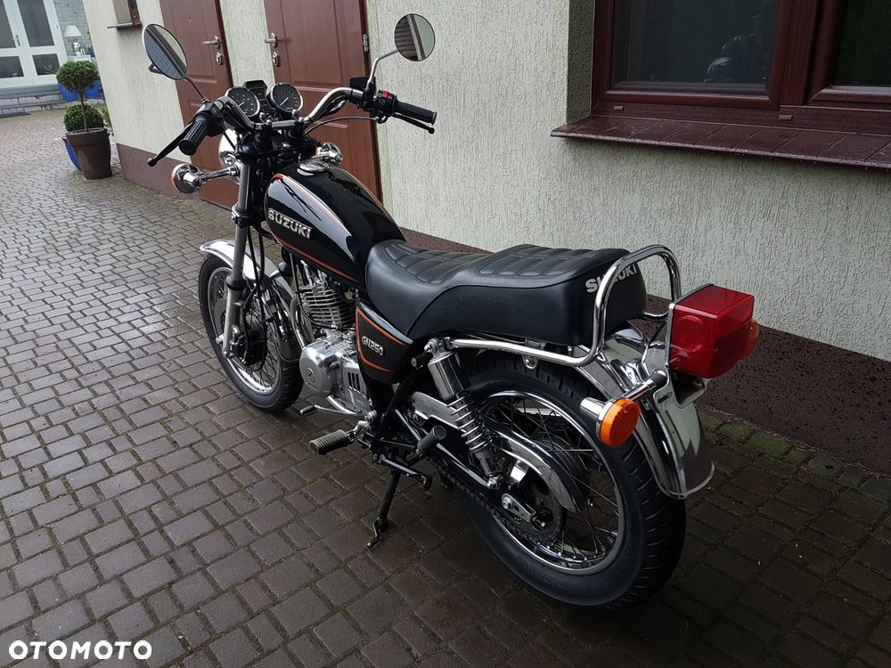 Suzuki GN - 8