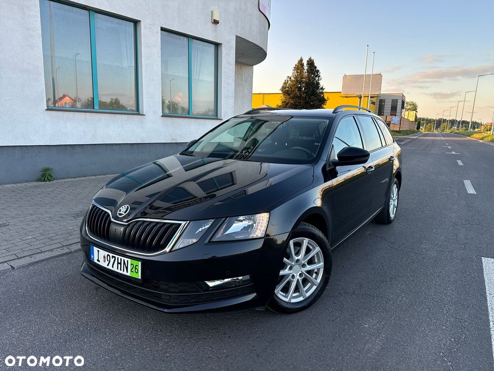 Skoda Octavia 2.0 TDI DSG Ambition - 3