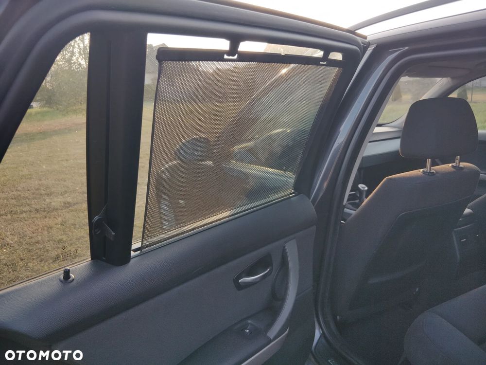 BMW Seria 3 320d - 10