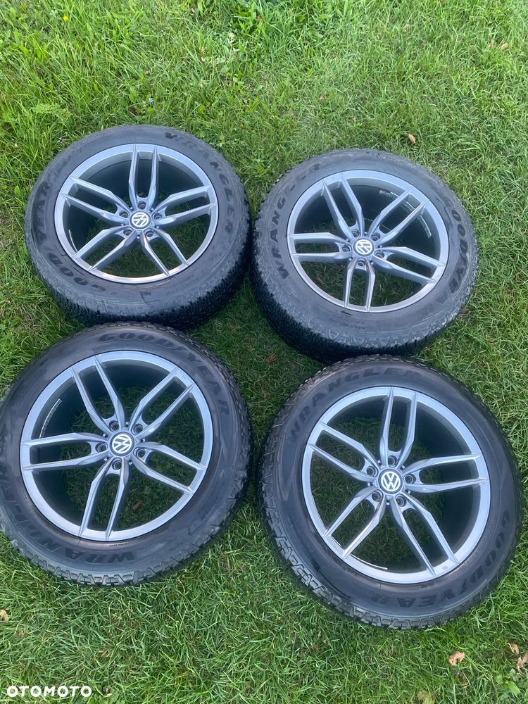 Felgi Veemann V-FS28 19" 5x120 VW Amarok + Goodyear 255/55 R19 - 3