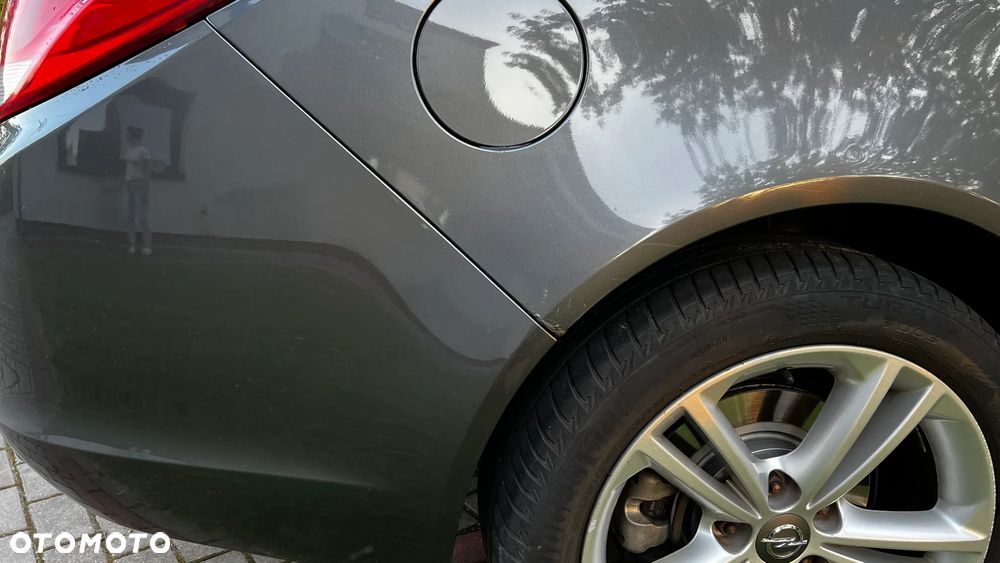 Opel Insignia 2.0 T Cosmo 4x4 - 21