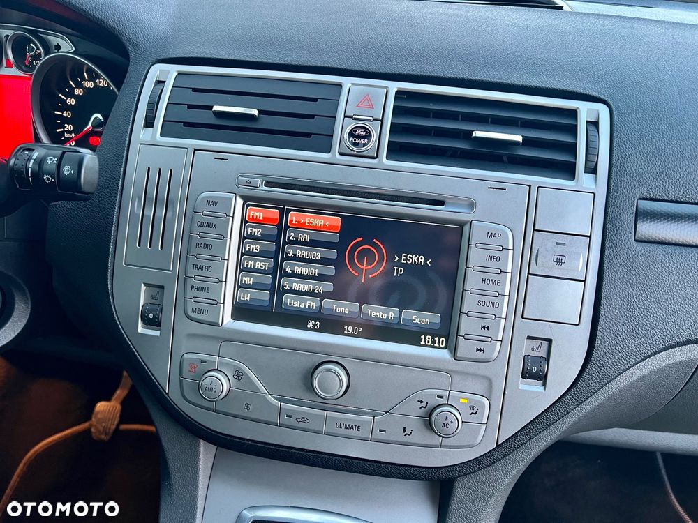 Ford Kuga 2.0 TDCi 4x4 Titanium - 8