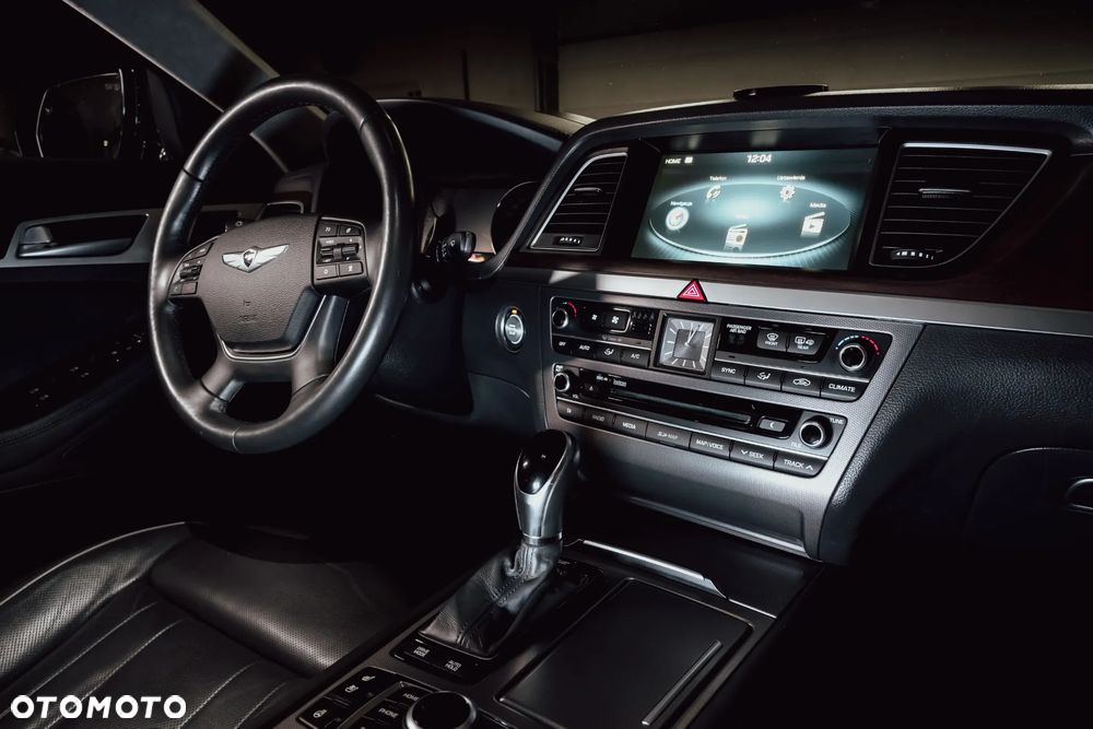 Hyundai Genesis 3.8 V6 GDI - 14
