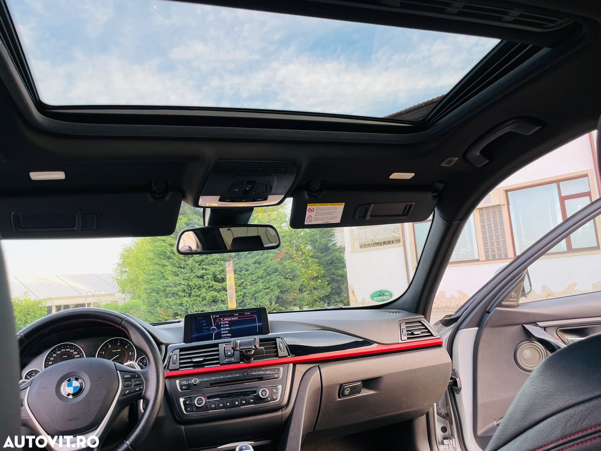 BMW Seria 3 320d Aut. Sport Line - 14