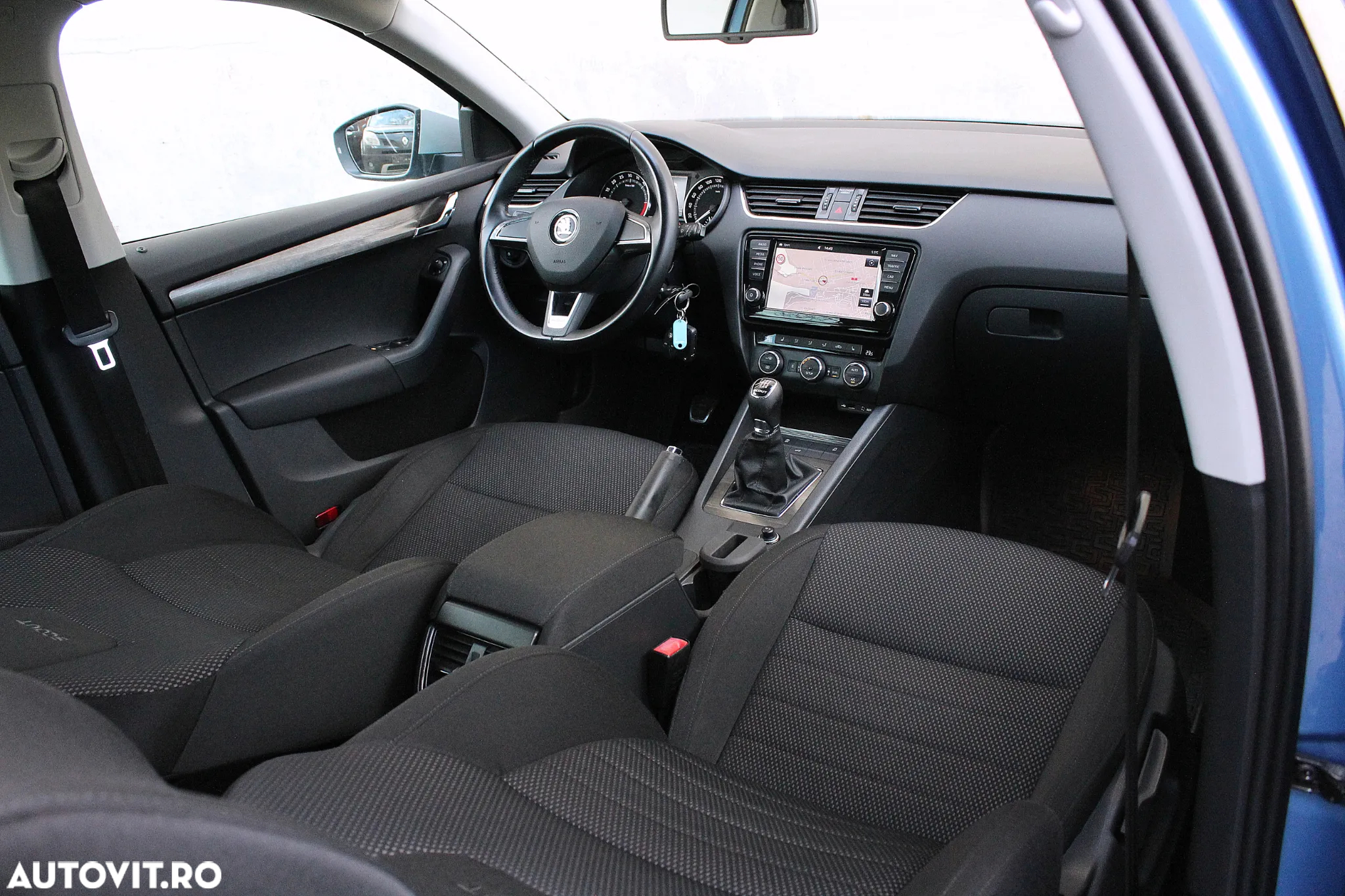 Skoda Octavia 2.0 TDI 4x4 Scout - 9