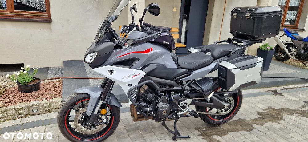 Yamaha MT - 5