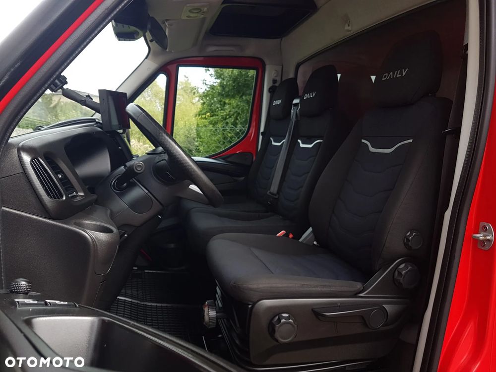 Iveco 50C18 DAILY 12EP PLANDEKA FIRANKA 5,11x2,45x2,35 SPANIE 3500 KG SKRZYNIA ŁADUNKOWA PAKA KLIMATRONIK TEMPOMAT OGRZEWANIE POSTOJOWE - 7