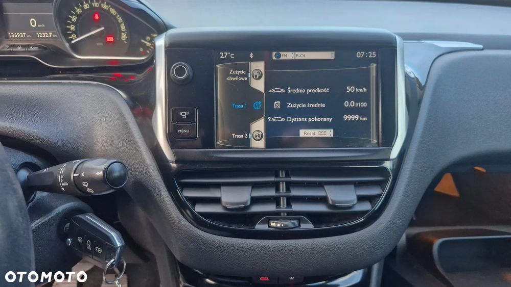 Peugeot 208 120 VTI Intuitive - 20