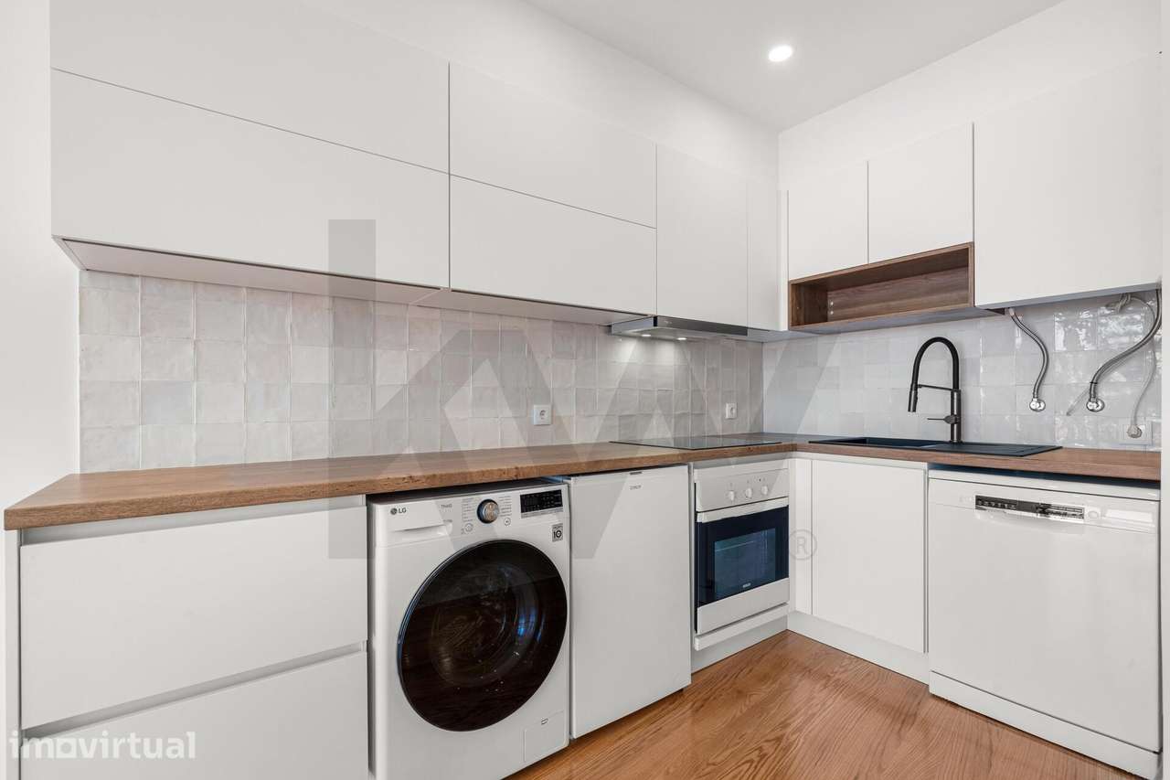 Apartamento T1 com vista incrível e única sobre a baía do Funchal e o - Grande imagem: 4/34