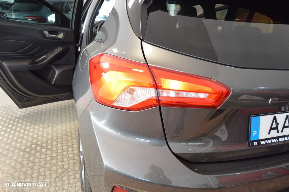 Ford Focus 1.5 TDCi ECOBlue ST-Line - 23