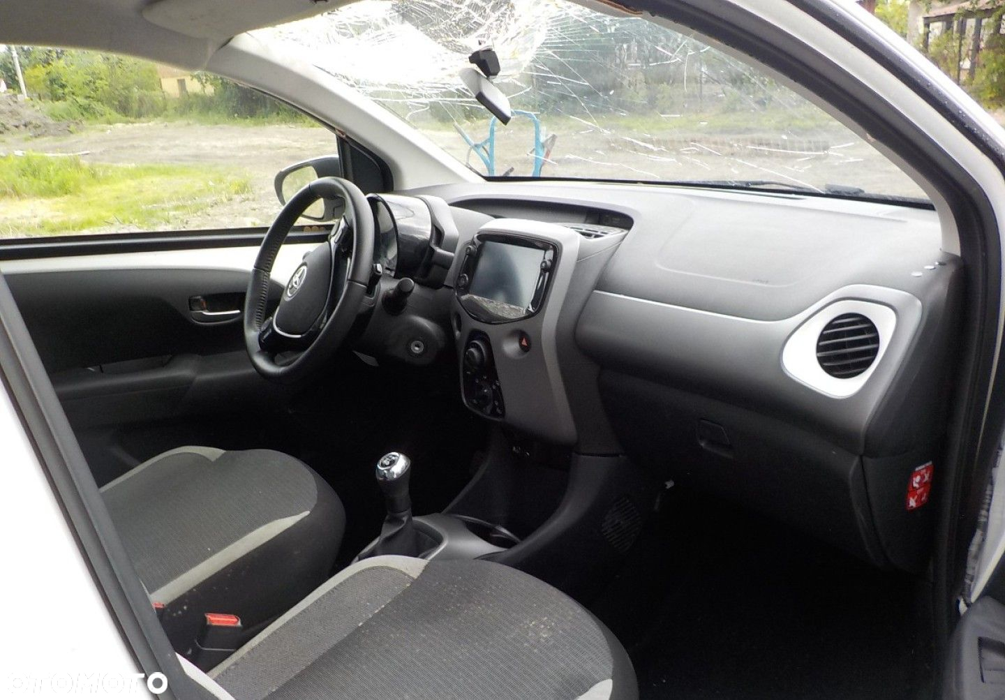 Toyota Aygo x-play - 11