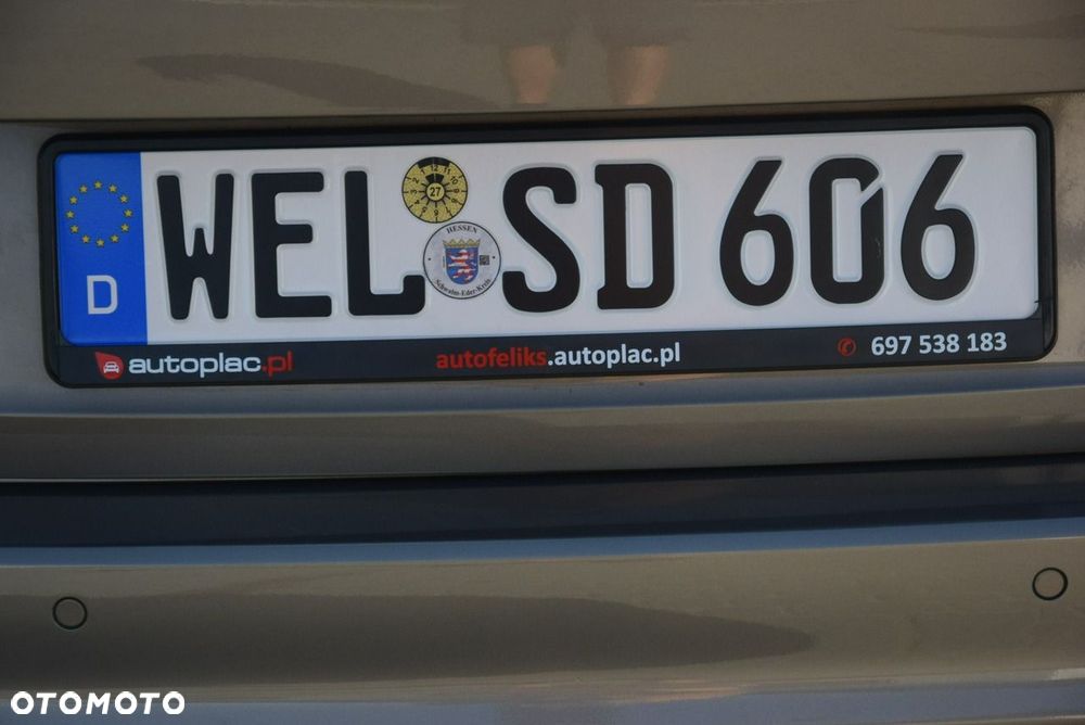 Volkswagen Golf Sportsvan - 13