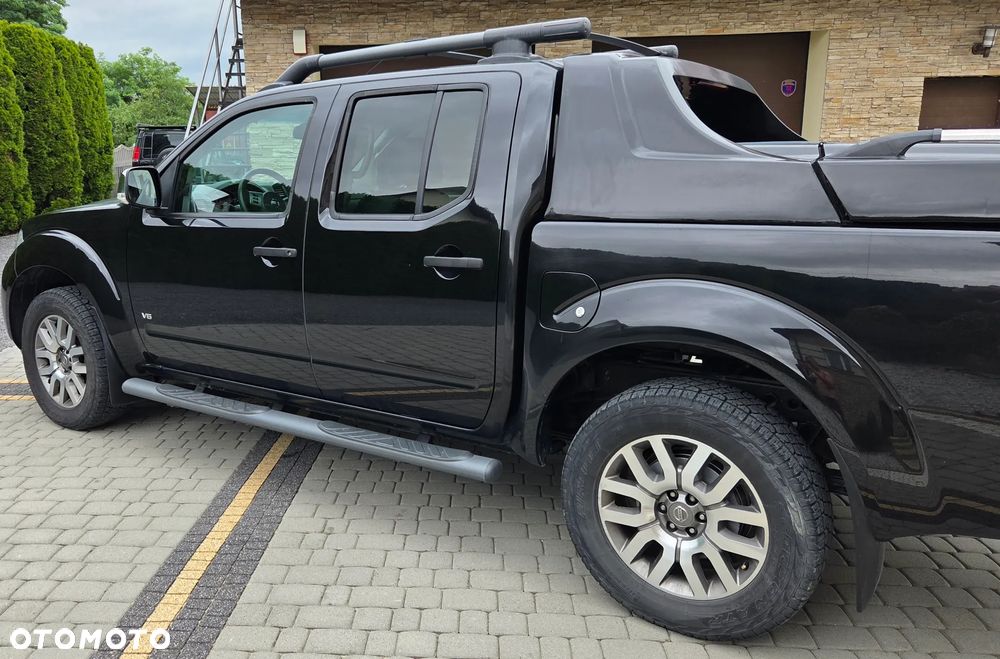 Nissan Navara 3.0 D V6 Platinum Long EU5 - 5