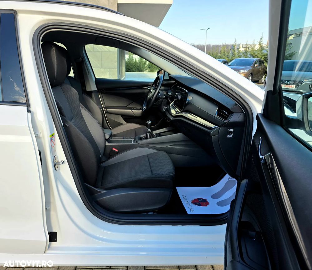 Skoda Octavia 2.0 TDI Ambition - 25