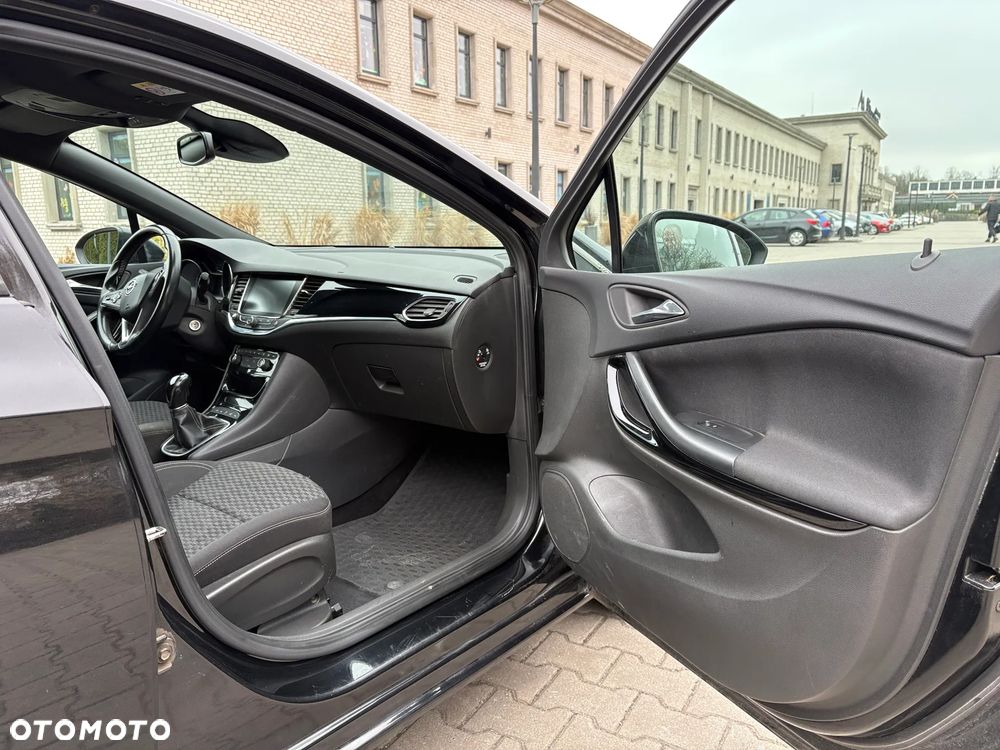 Opel Astra 1.4 T Dynamic - 8
