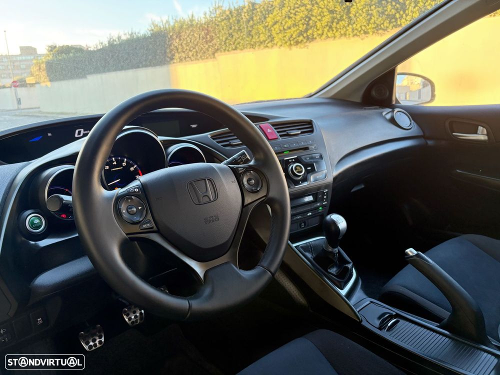 Honda Civic 1.4 i-VTEC Sport - 16