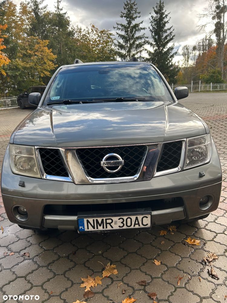 Nissan Pathfinder - 4