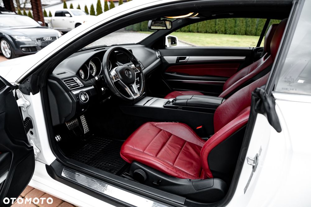 Mercedes-Benz Klasa E 250 7G-TRONIC - 16