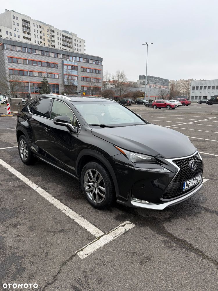 Lexus NX 200t AWD F Sport - 4