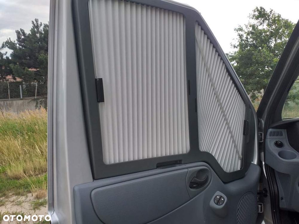 Ford CHAUSSON Flash 04 - 30